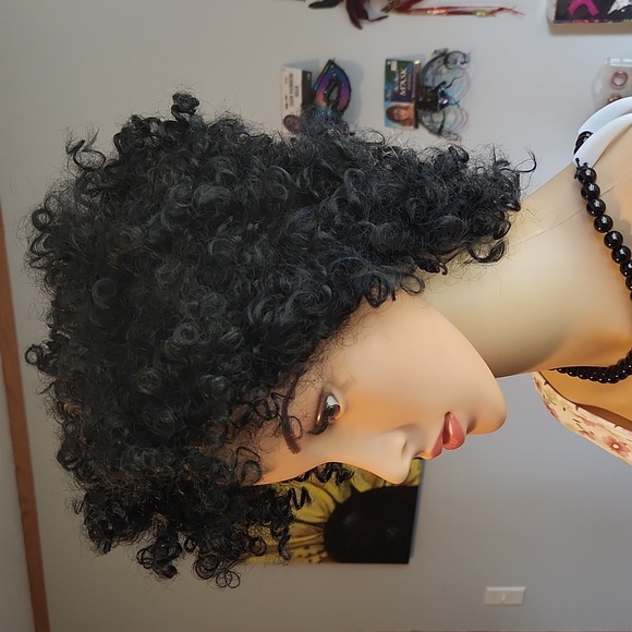 Doremi Hair Wig ☆ Short Black Coil-Out Curly wig ☆ New in Bag ☆ Classy ☆ Cute - Picture 5 of 12